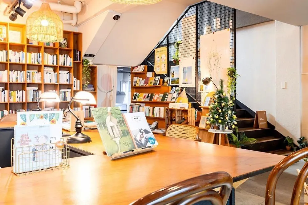 Pensionat Jeju Goyo Walk Hotell